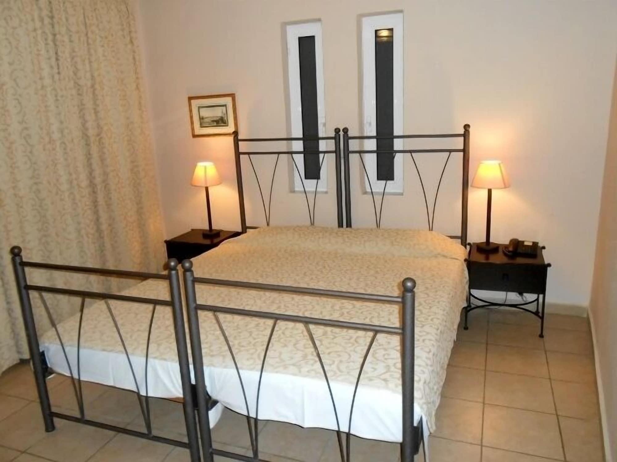 Lambrinos Suites Platanés エクステリア 写真