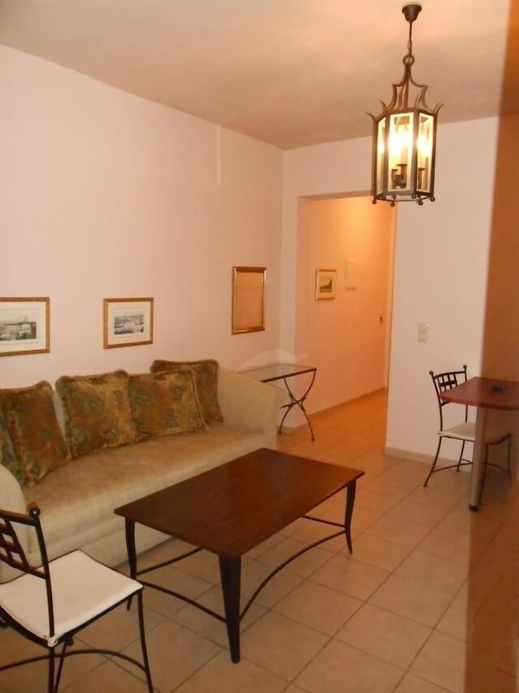 Lambrinos Suites Platanés エクステリア 写真