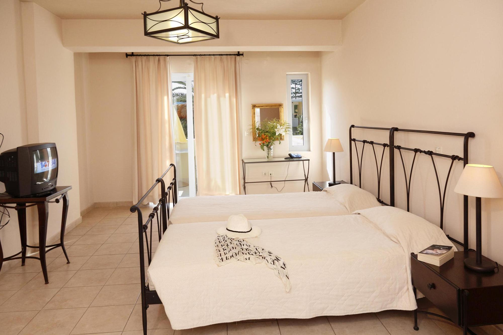 Lambrinos Suites Platanés エクステリア 写真